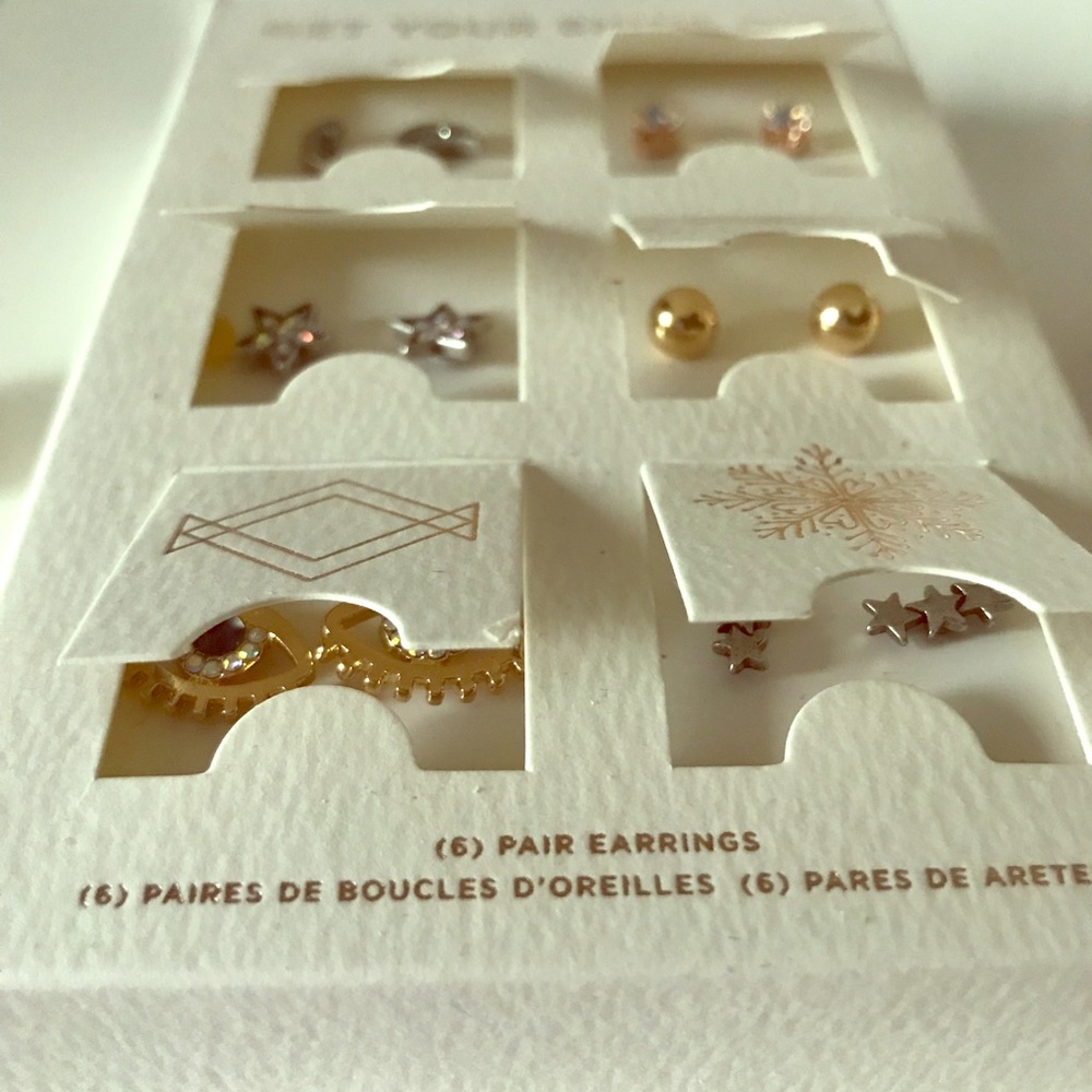 Earrings brand new!